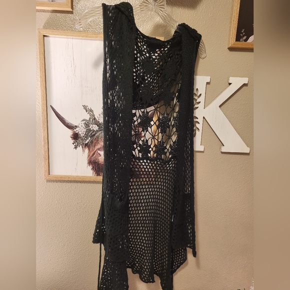 Umgee Black knitted Cardigan Vest size small/medium - Picture 3 of 5